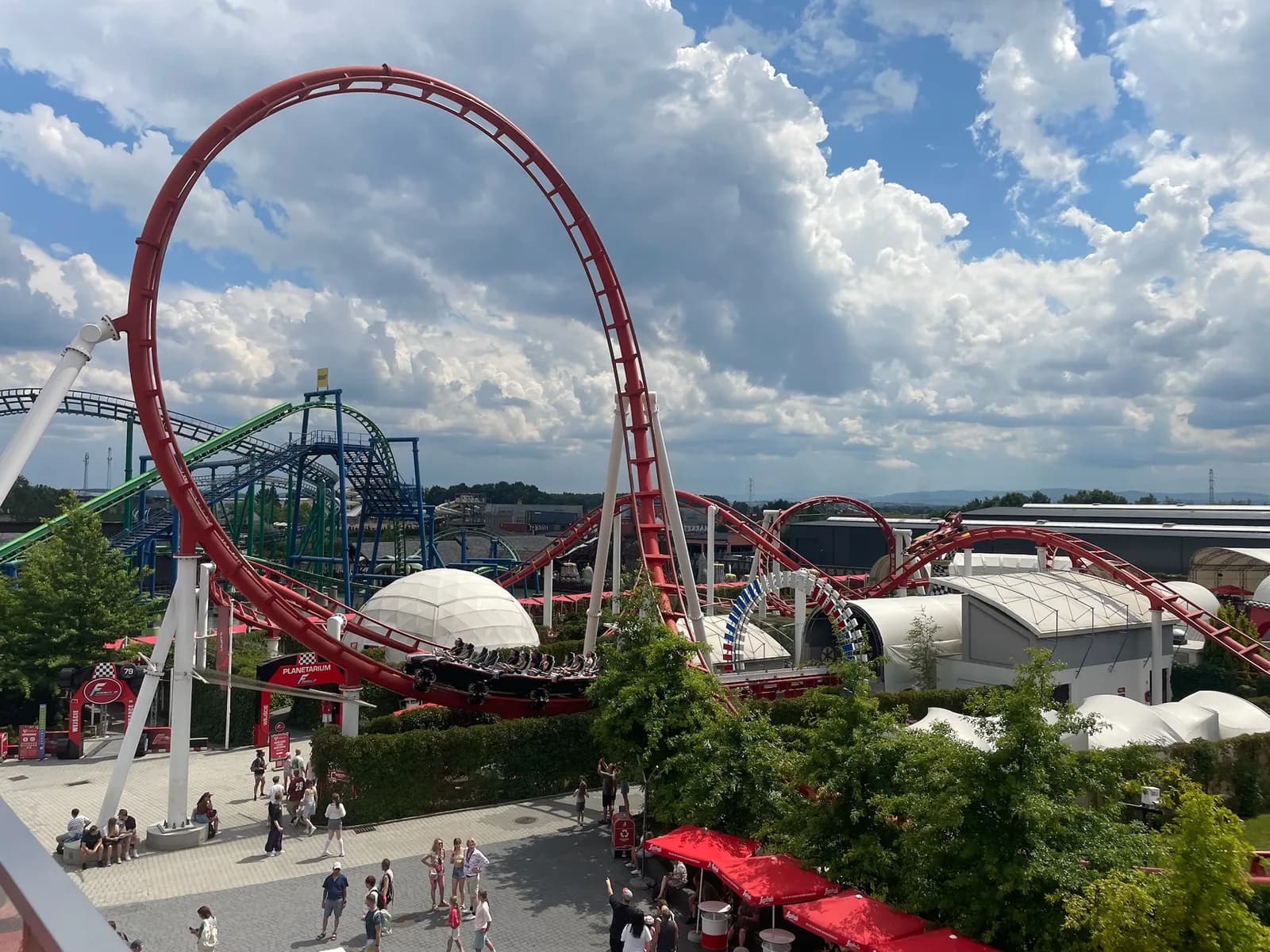 Atmosfera da parco divertimenti a Energylandia, in Polonia