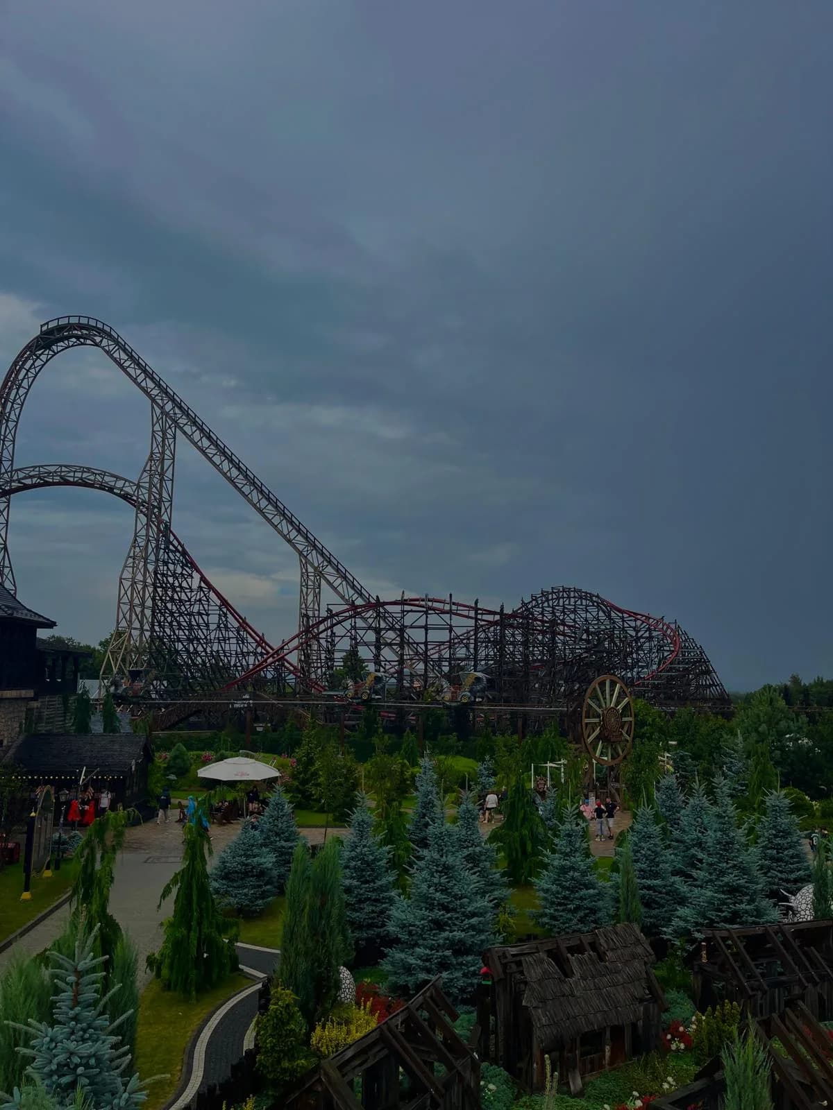 Strutture e scenografie del parco Energylandia