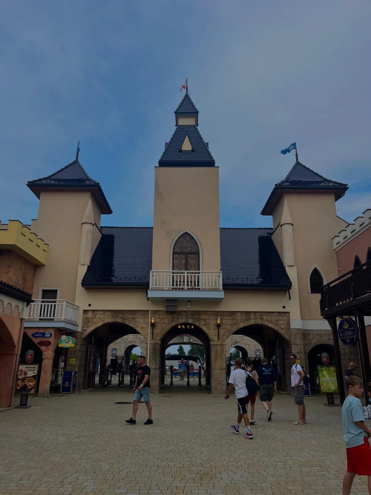 Una coda a Energylandia, piuttosto corta il giorno della nostra visita